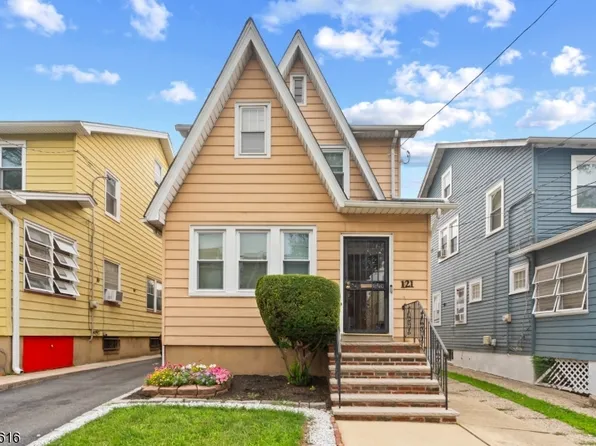121 Scofield St, Newark City, NJ 07106