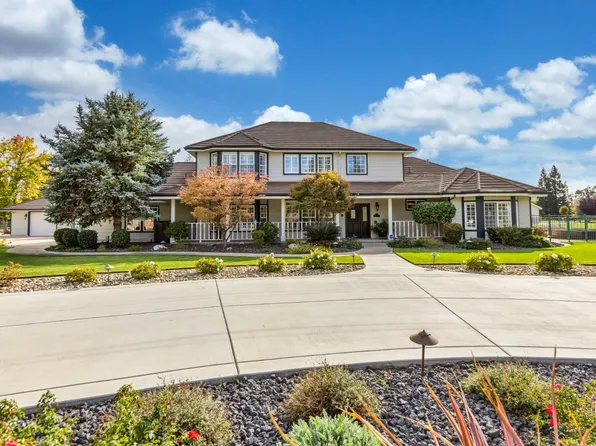 10420 Corfu Dr, Elk Grove, CA 95624