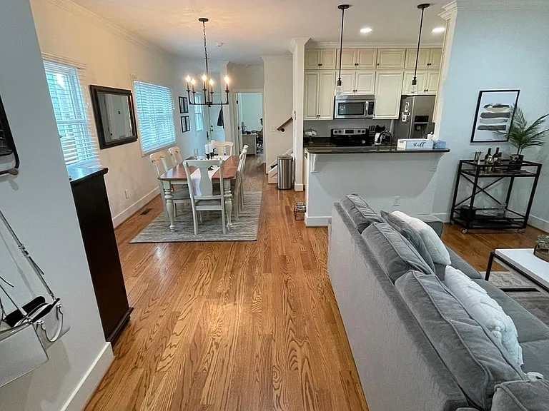 4513 Michigan Ave — Photo 5