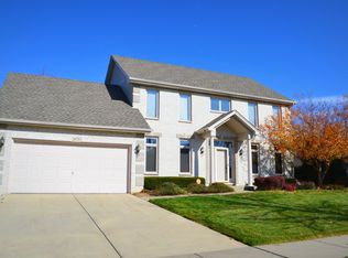 2678 Mapleside Ln, Aurora, IL 60502