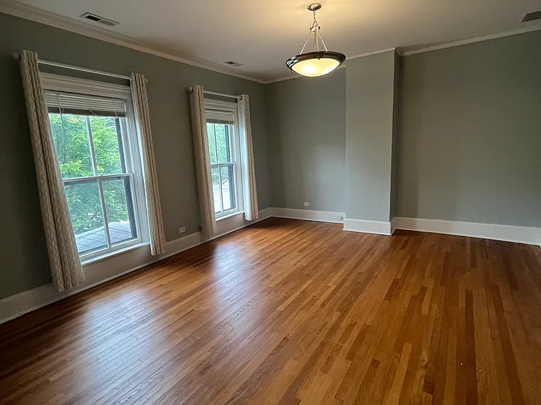 bedroom/living area
w/ large closet
