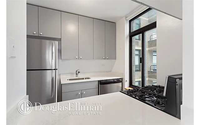 Rented by Douglas Elliman | media 27