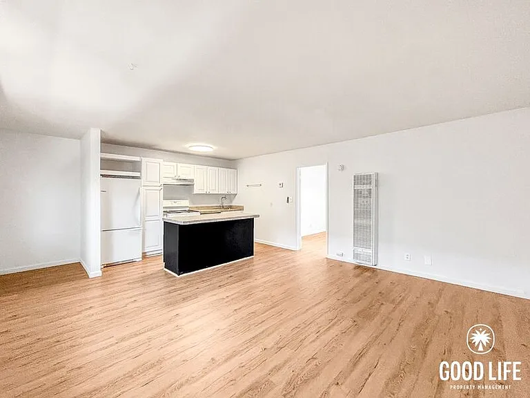 720 W Lewis St W #14 — Photo 1