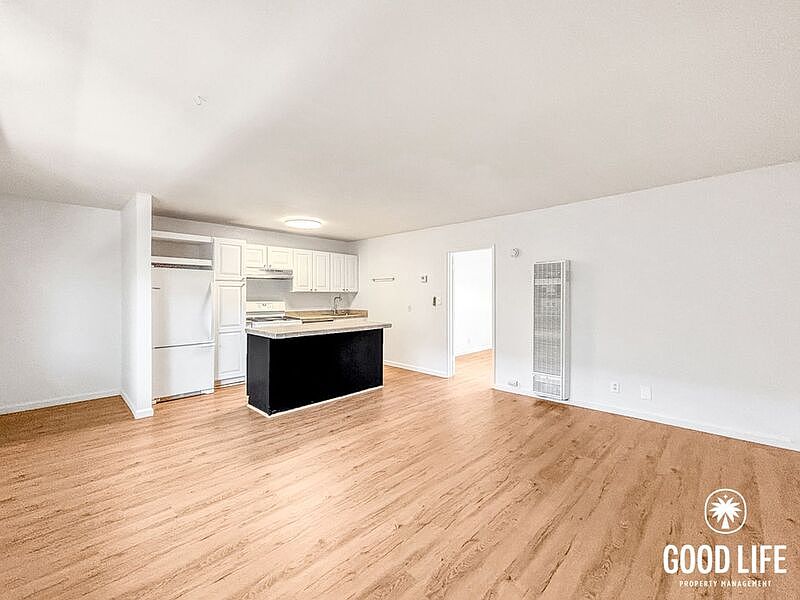 1st image of 720 W Lewis St Unit 14