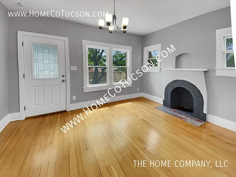 1401 N Camilla Blvd — Photo 4