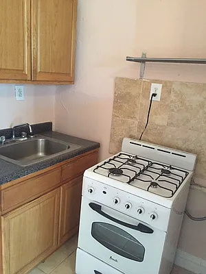 Rented by Abba Realty Associates INC | media 8