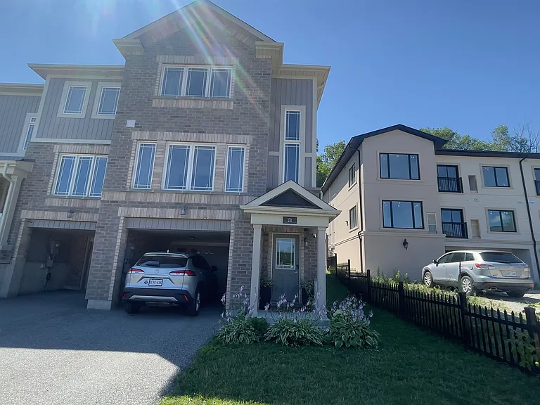 131 Franks Way — Photo 1