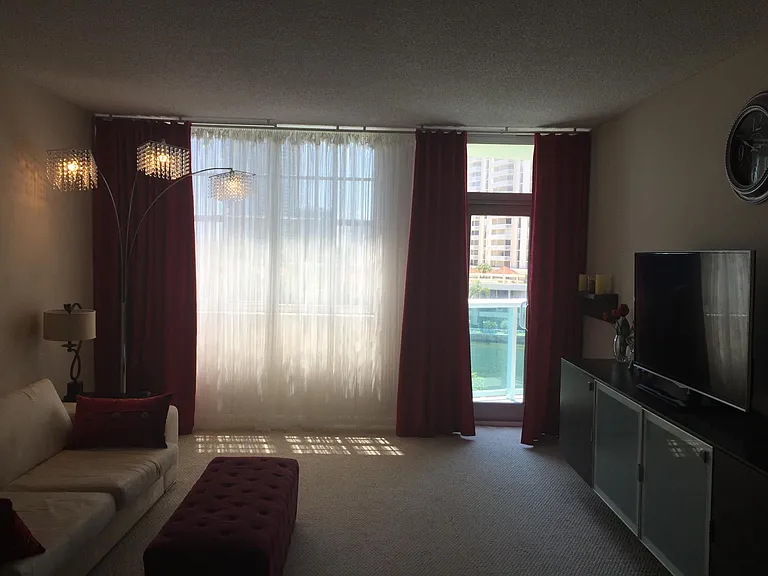 19390 Collins Ave #615 — Photo 5