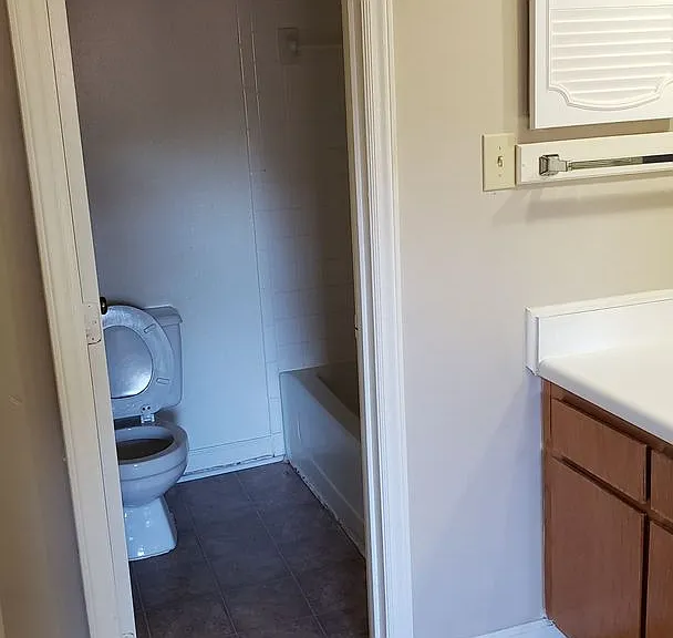 2506 Avent Ferry Rd — Photo 6