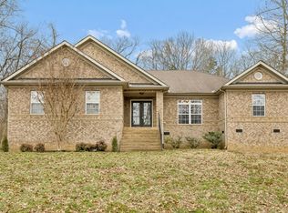 1676 Center Star Rd, Columbia, TN 38401