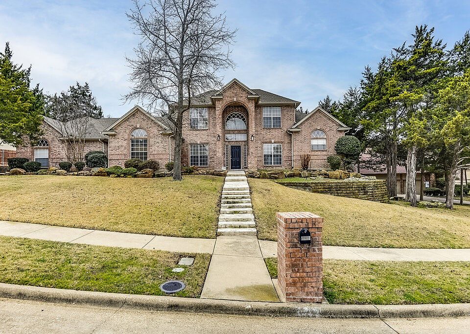 1st image of 1808 Wood Dale Cir