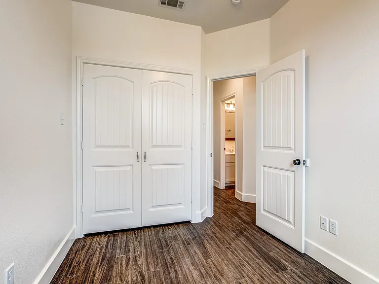 117 Dealva Ct — Photo 9
