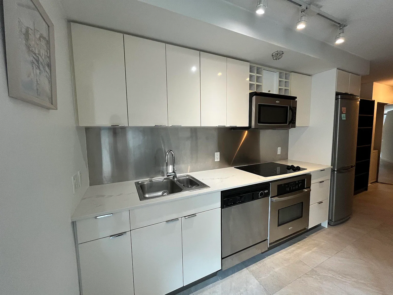 1 bed, 487 sqft, $2,690 — Photo 3