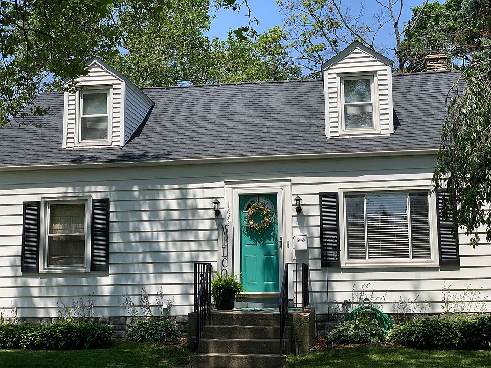 1st image of 1679 Hillmount St NW