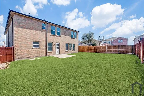 1600 Lionheart Dr — Photo 24