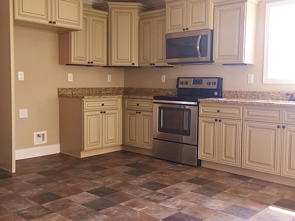 3rd image of 1004 Brooklyn Ln Lot 8R1