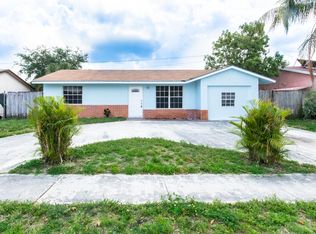 2602 W 28th St, Riviera Beach, FL 33404