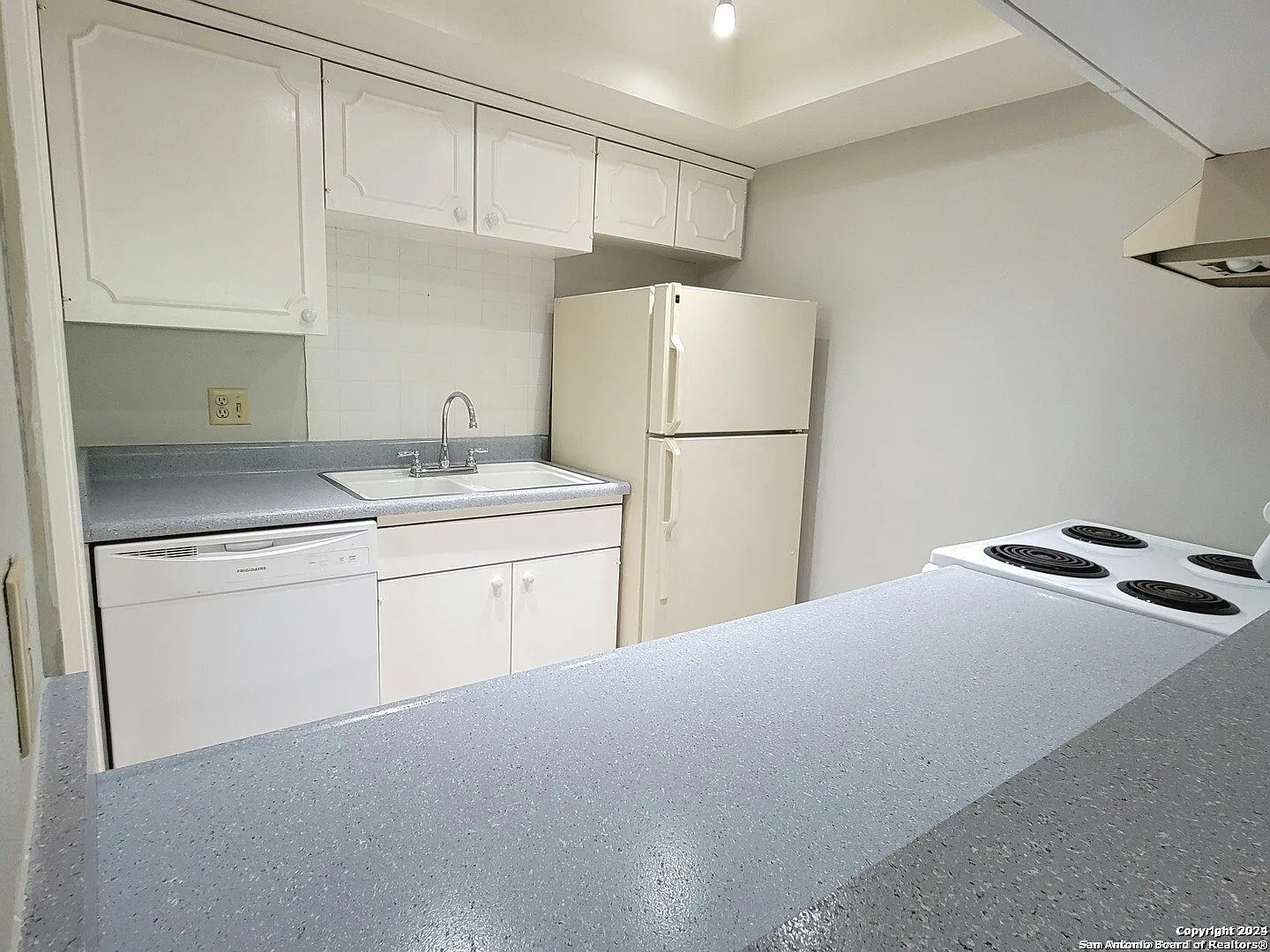 8401 North New Braunfels Avenue, Unit 234 — Photo 4