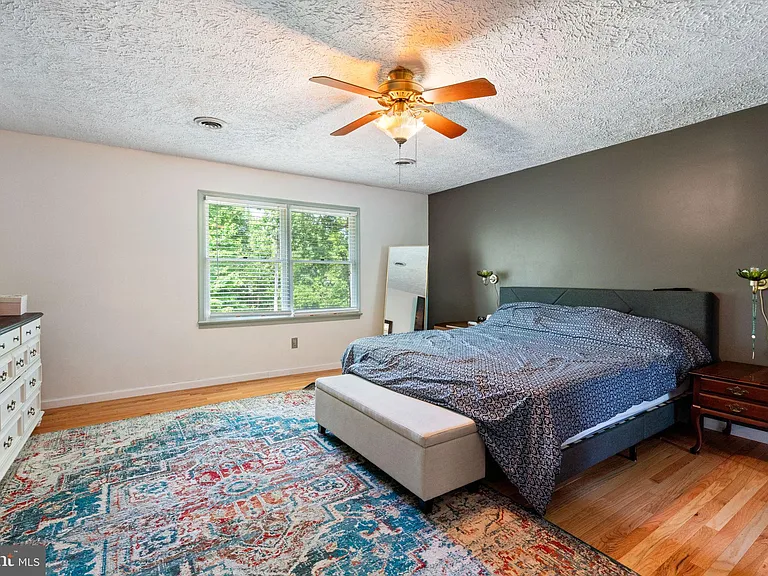 127 Pilgrim Cv — Photo 21