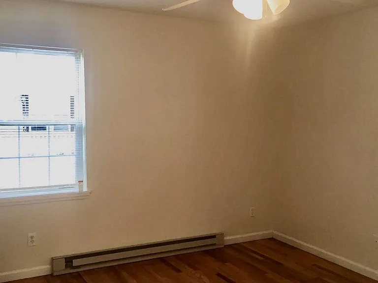 208 Gatchell St — Photo 6