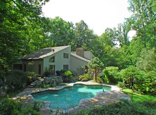 16 Tallwoods Rd, Armonk, NY 10504