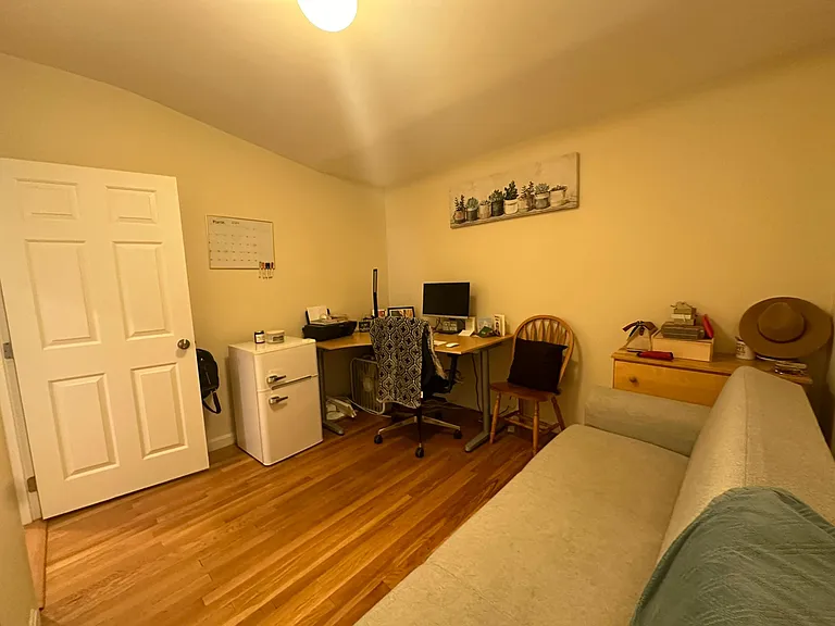 332 Bunker Hill St #1 — Photo 9