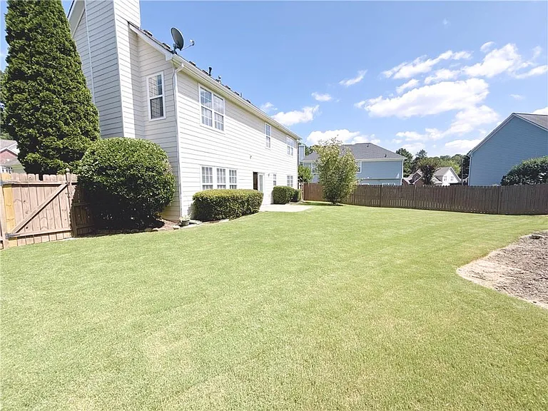 3361 Shallowford Green Dr — Photo 29