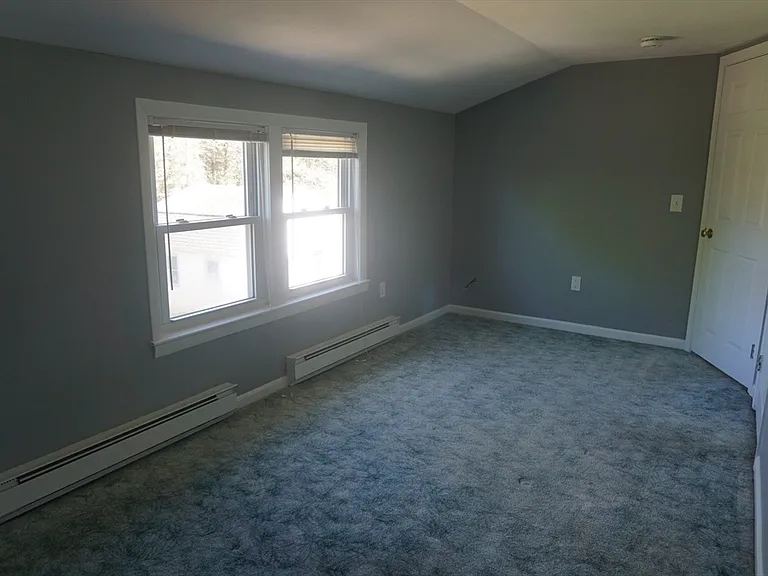 34 Fairview Ave #B — Photo 14