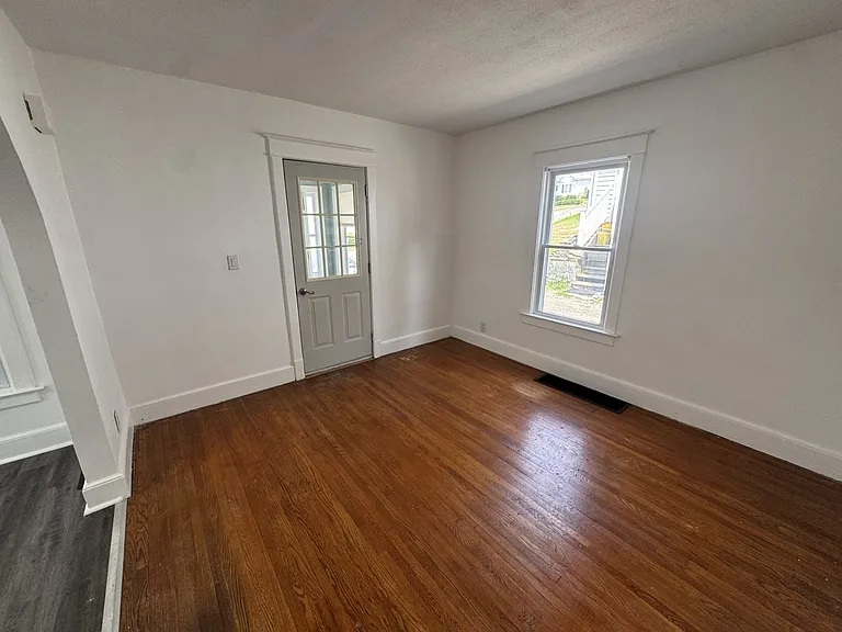 36 Zoa Ave #1 — Photo 7