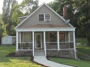 257 Broadlawn Dr, Elizabeth, PA