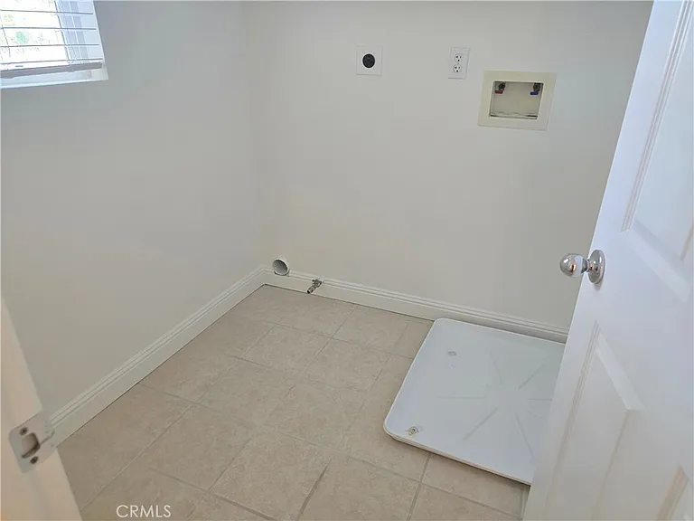 43717 Calabro St — Photo 20