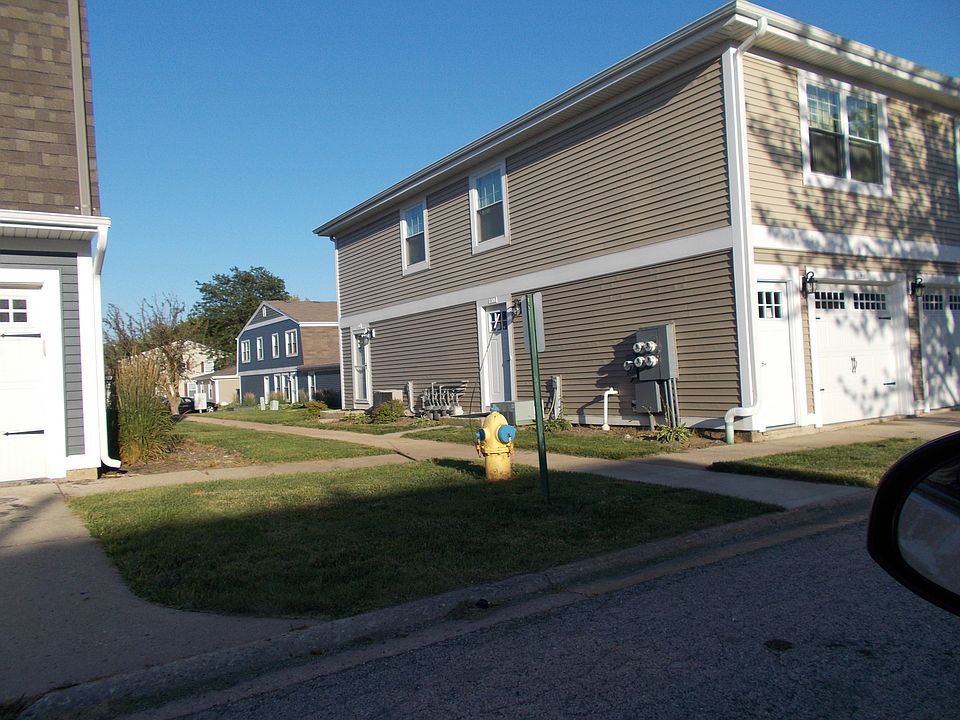 1st image of 311 Farmingdale Cir #Na