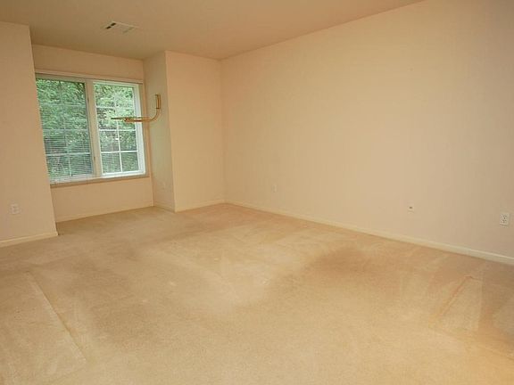 5th image of 8953 Woodbridge Dr #8953