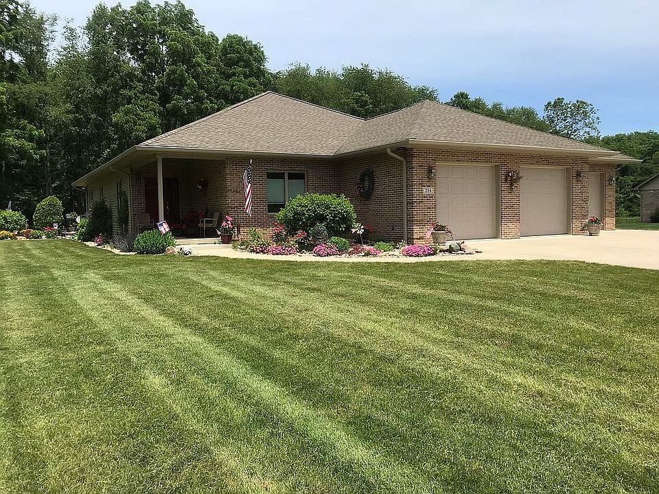 Welcome to 216 Angelo Drive