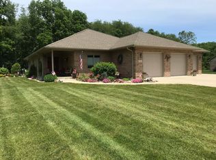 216 Angelo Dr, Logansport, IN 46947