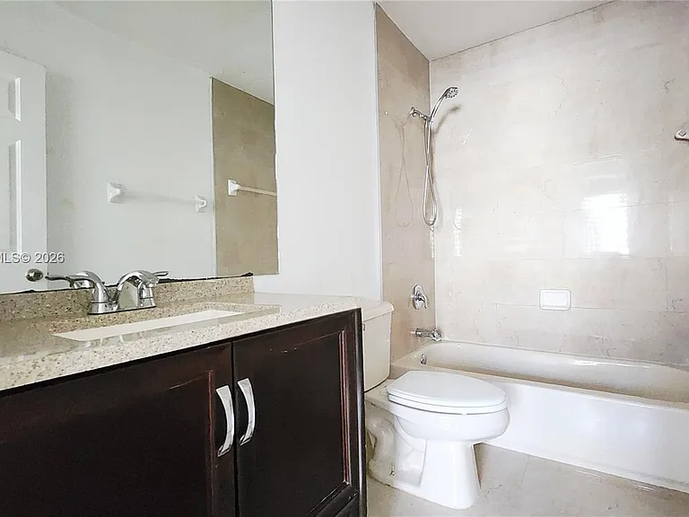 2715 SE 15th Pl #156 — Photo 9