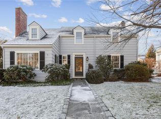 41 Thomson Rd, West Hartford, CT 06107