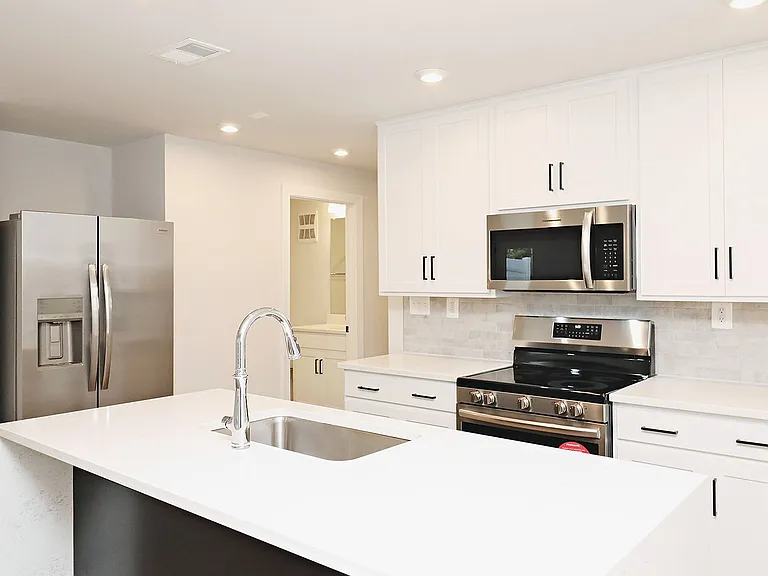 2411 Anlee Rd #B — Photo 1