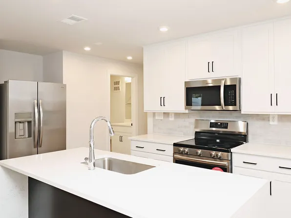 2407 Anlee Rd #B, Crozet, VA 22932