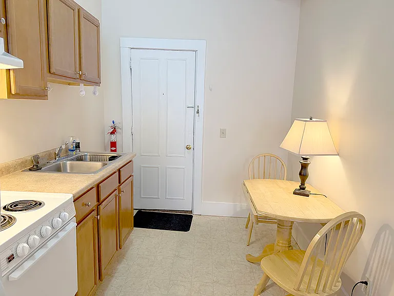 43 Main St #2E — Photo 5