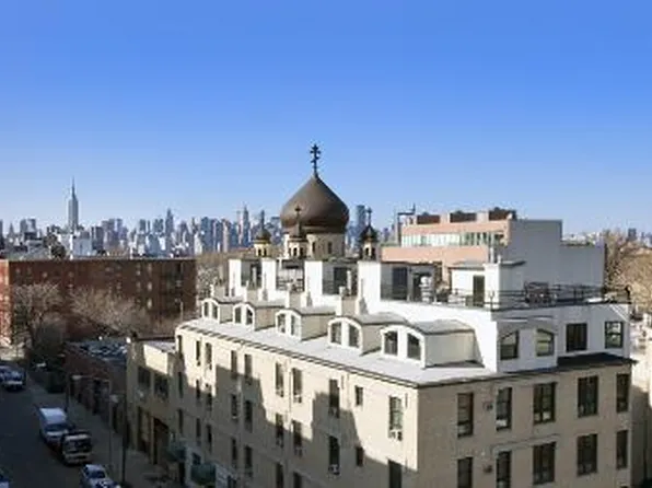 15 Roebling Street image 1 of 8