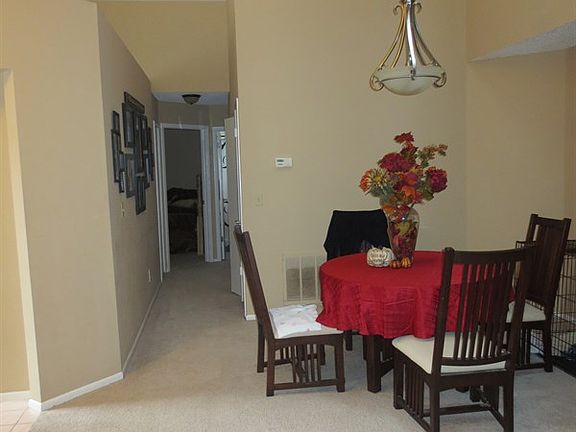 4th image of 2806 Lancaster Ct