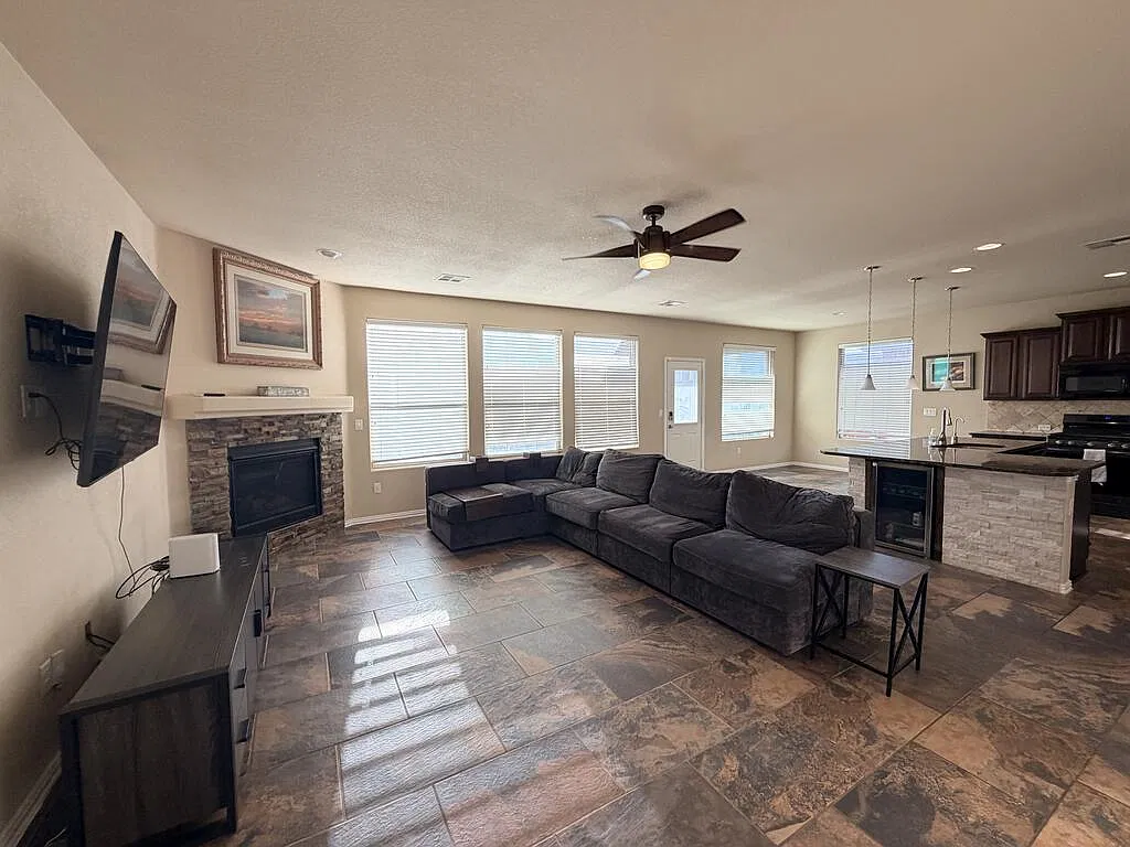 805 Gallantry Lane - 1 — Photo 4