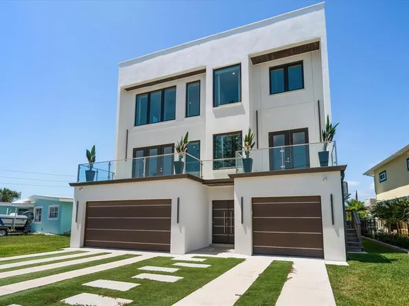 16047 Redington Dr, Redington Beach, FL 33708