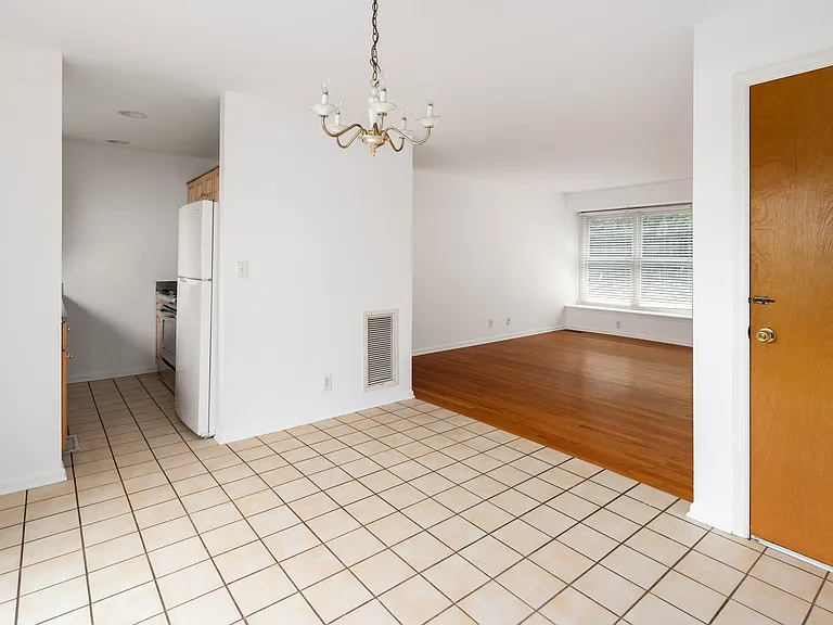 44 Pleasant St #23D — Photo 14