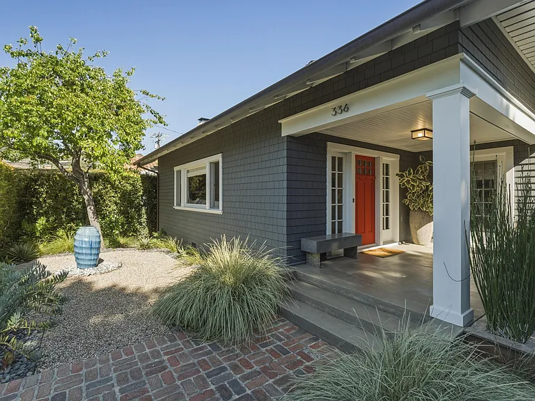 336 E Padre St — Photo 47