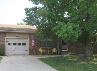 608 E Dyann Dr, Nixa, MO 65714