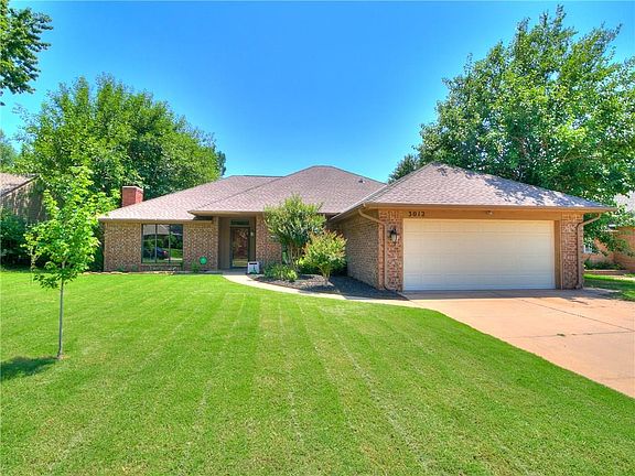 3rd image of 3012 Aerie Dr