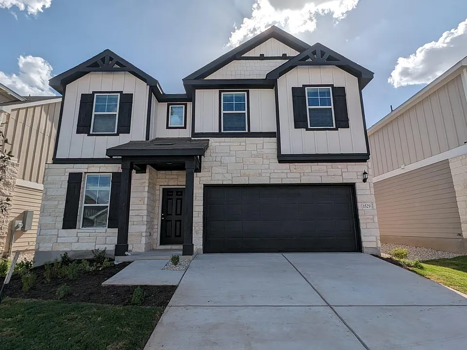 1529 Holly Lake Dr