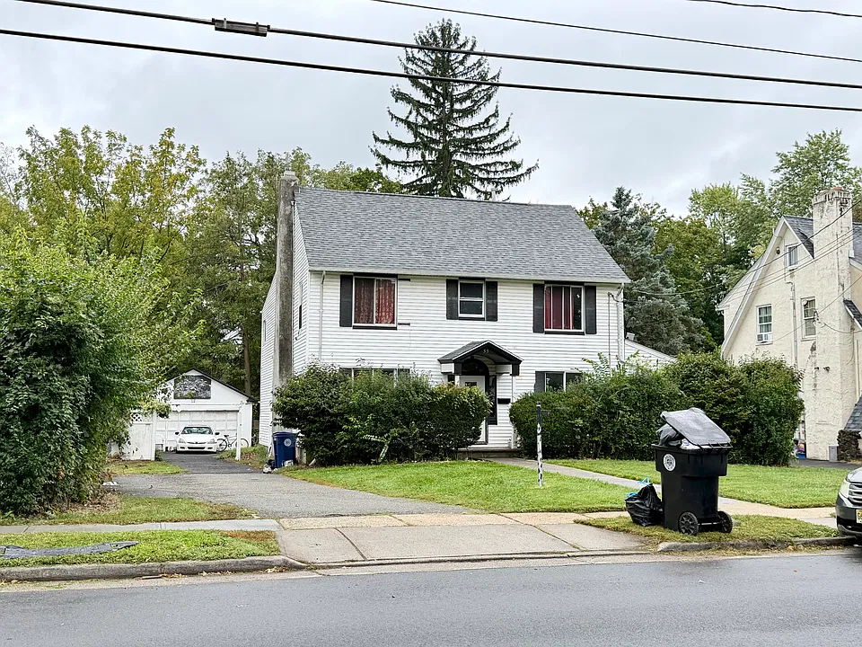 31 Leland Ave